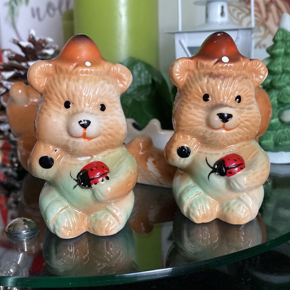 Vintage Salt and Pepper bears 🐻 shakers - Picture 9 of 11